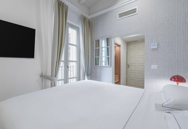 Elegant Apartments Near The Duomo - Deservi Elegant Apt. Dante: Automne, chambre à coucher, Été, Hiver, Printemps