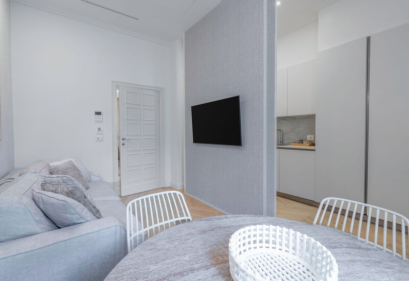 Elegant Apartments Near The Duomo - Deservi Elegant Apt. Dante: Automne, Cuisine, Été, Hiver, Printemps, Salon