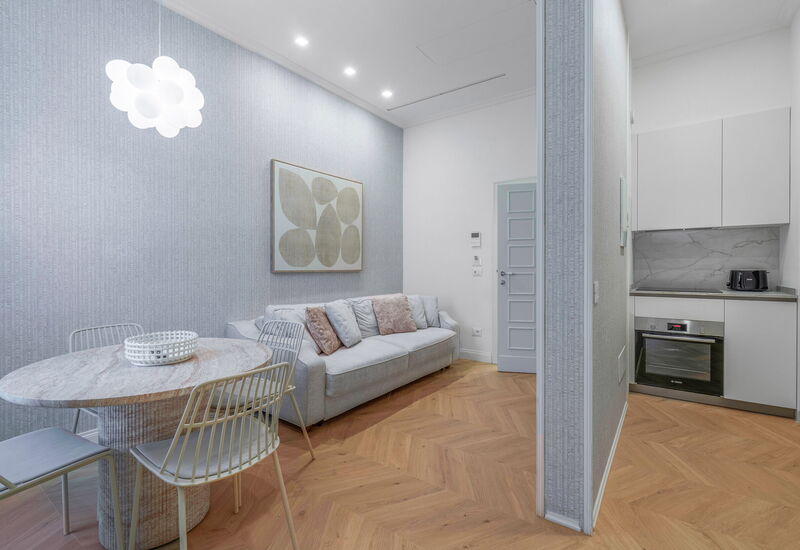 Elegant Apartments Near The Duomo - Deservi Elegant Apt. Dante: Automne, Cuisine, Été, Hiver, Printemps, Salon