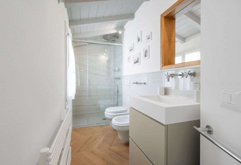 Elegant Apartments Near The Duomo - Deservi Elegant Apt. Boccaccio: Automne, Été, Hiver, Printemps, Salle de bain