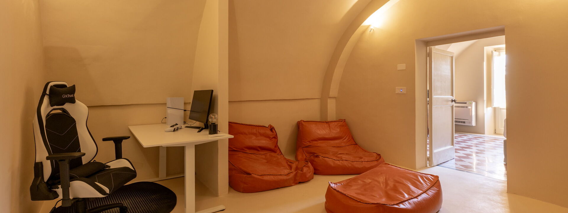 Palazzo Villani Lubelli: Autunno, Estate, Primavera, Soggiorno