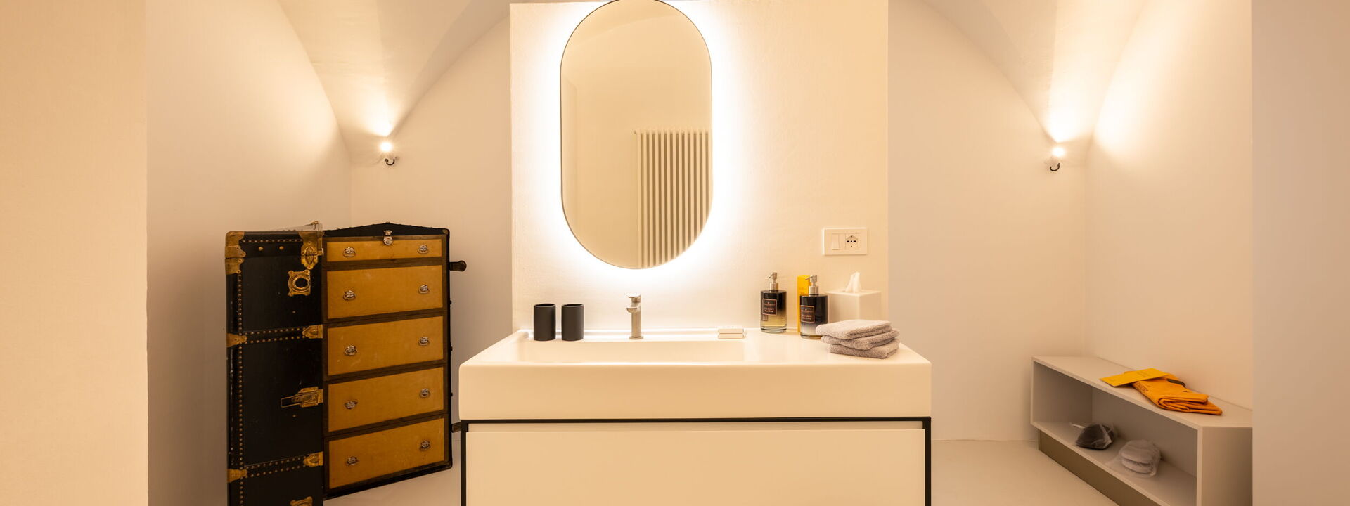 Palazzo Villani Lubelli: Autunno, Bagno, Estate, Primavera