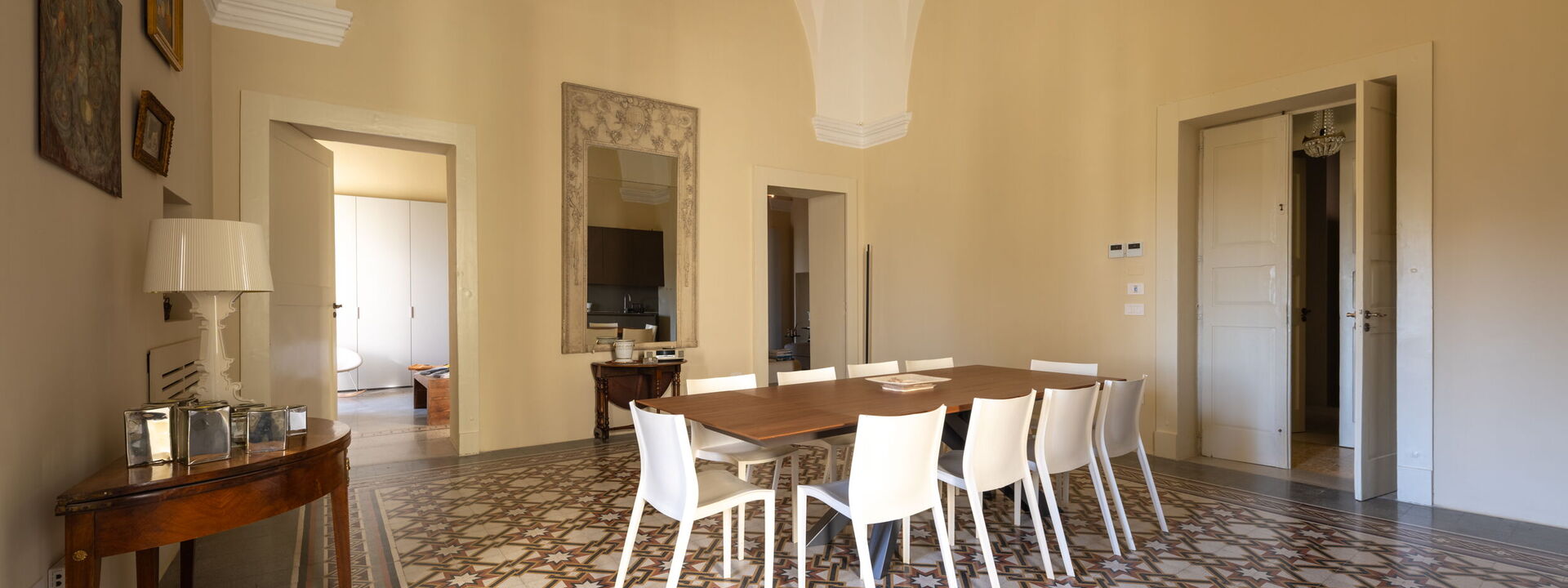 Palazzo Villani Lubelli: Autunno, Estate, Primavera, Soggiorno