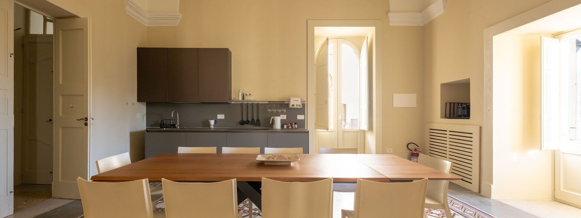 Palazzo Villani Lubelli: Autunno, Estate, Primavera, Soggiorno