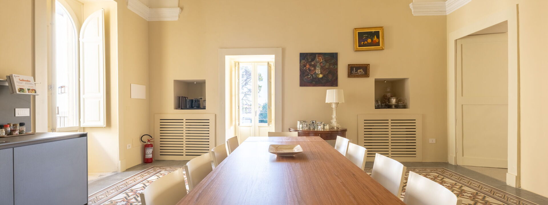 Palazzo Villani Lubelli: Autunno, Estate, Primavera, Soggiorno