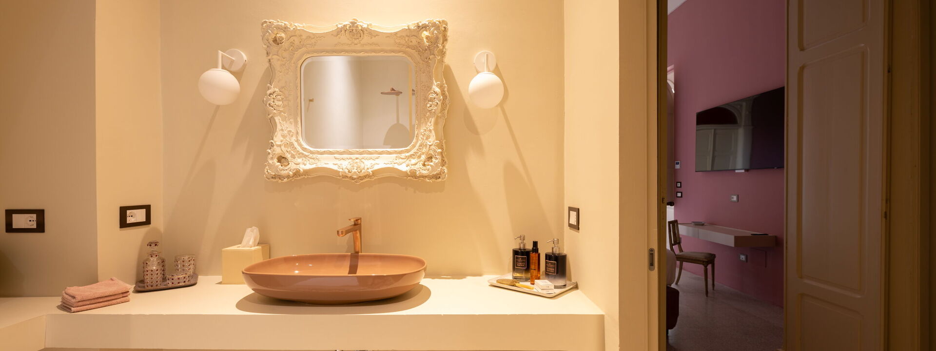 Palazzo Villani Lubelli: Autunno, Bagno, Estate, Primavera