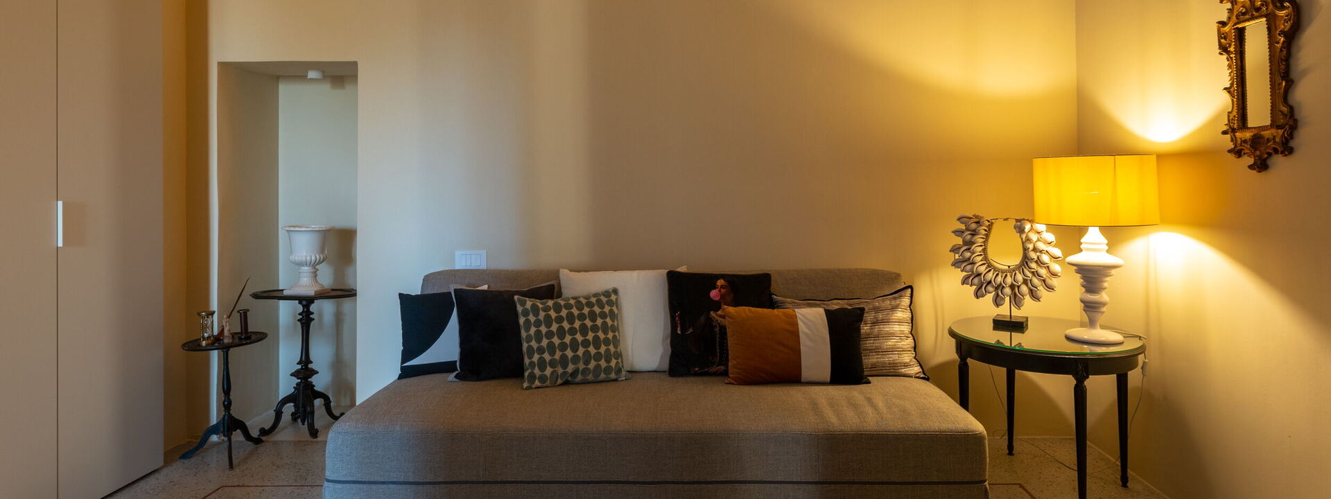 Palazzo Villani Lubelli: Autunno, Estate, Primavera, Soggiorno