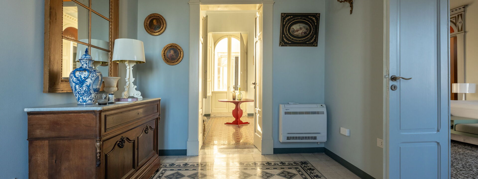 Palazzo Villani Lubelli: Autunno, Estate, Primavera, Soggiorno