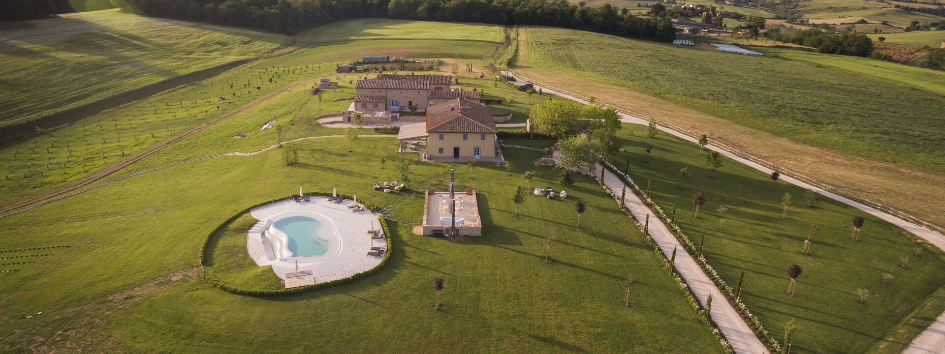 Le Tre Virtù Luxury Relais, Private Pool, Mugello: Autunno, Estate, Primavera, Vista Panoramica