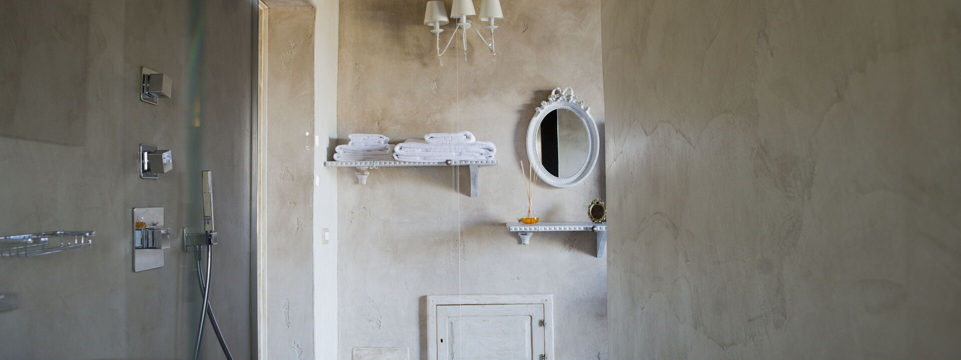 Le Tre Virtù Luxury Relais, Private Pool, Mugello: Autunno, Bagno, Estate, Primavera