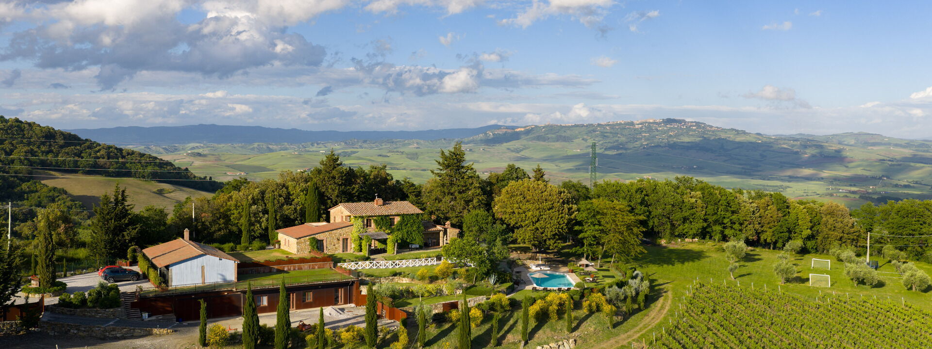 Villa la Cerbaina: Building Exterior, Hot Tub, Pool, Scenic View
