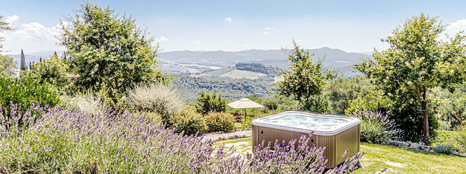 Villa la Cerbaina: Esterni, Giardino, Idromassaggio