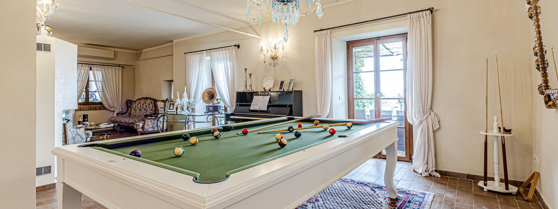 Villa la Cerbaina: Sala da pranzo, Soggiorno