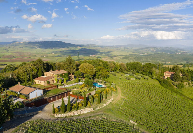Villa la Cerbaina: Ansichten, Außen, Garten, Schwimmbad