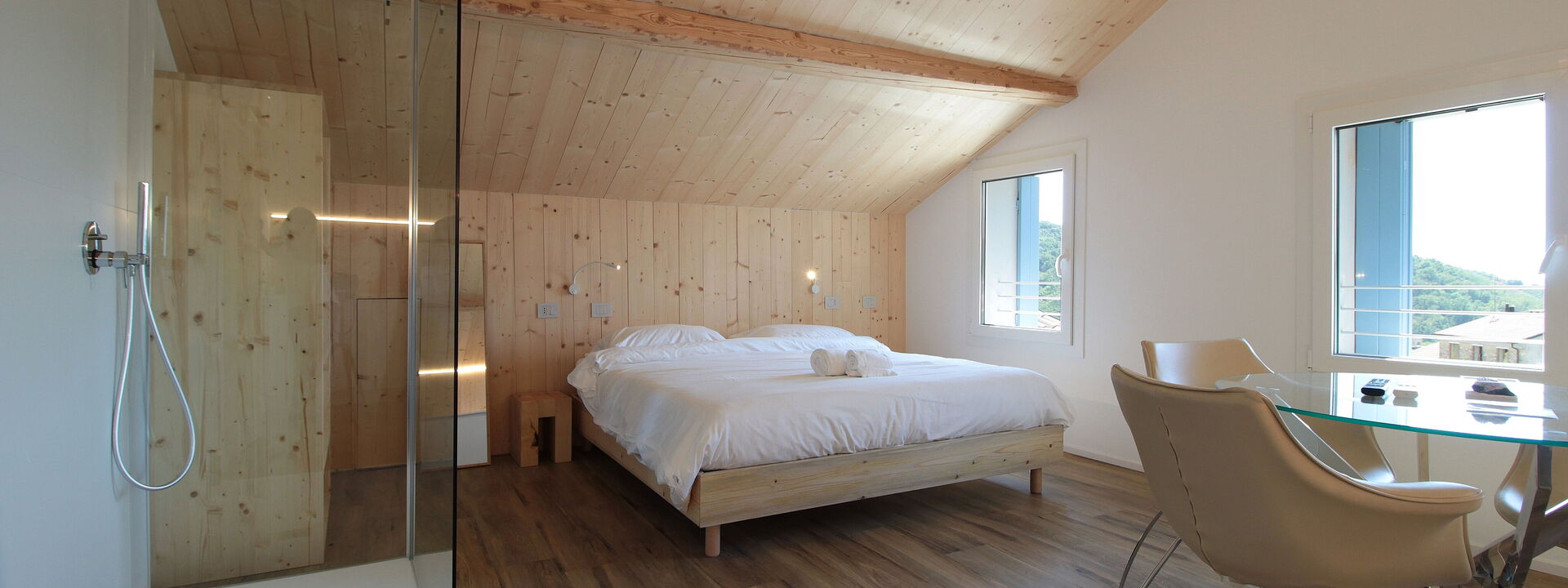 Villa Valdobbiadene Pool Spa: Autumn, Bedroom, Spring, Summer