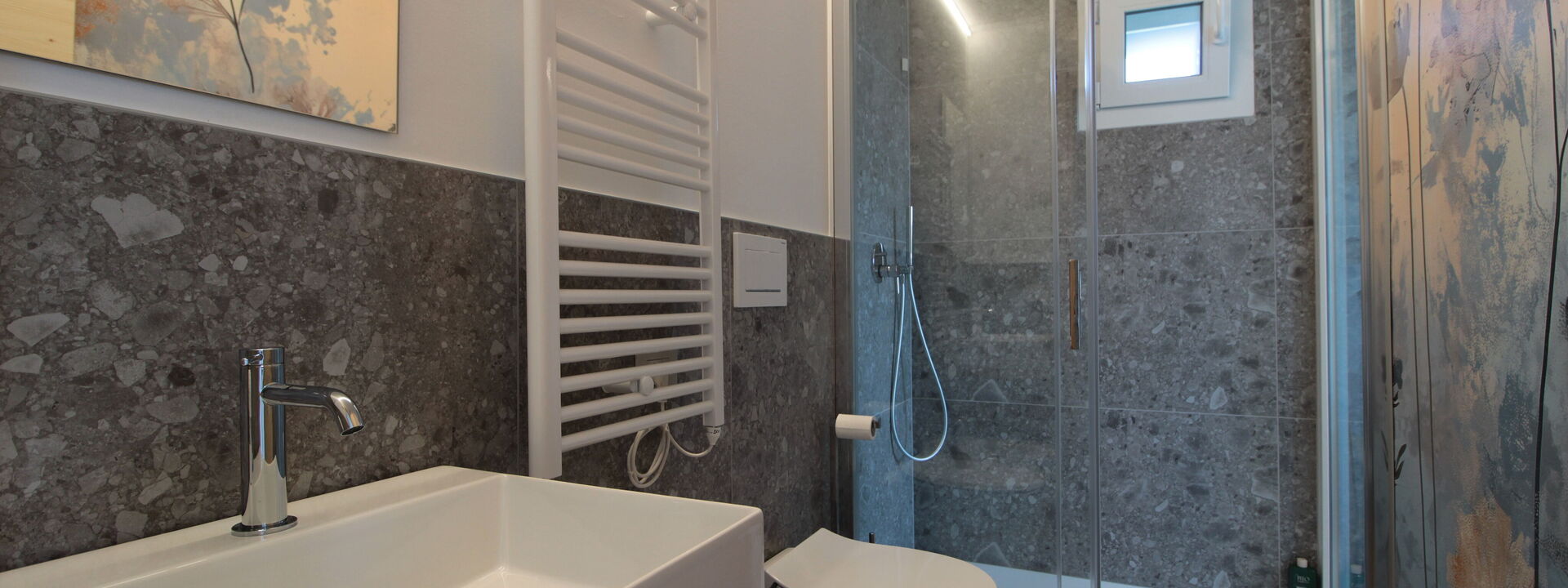 Villa Valdobbiadene Pool Spa: Autumn, Bathroom, Spring, Summer
