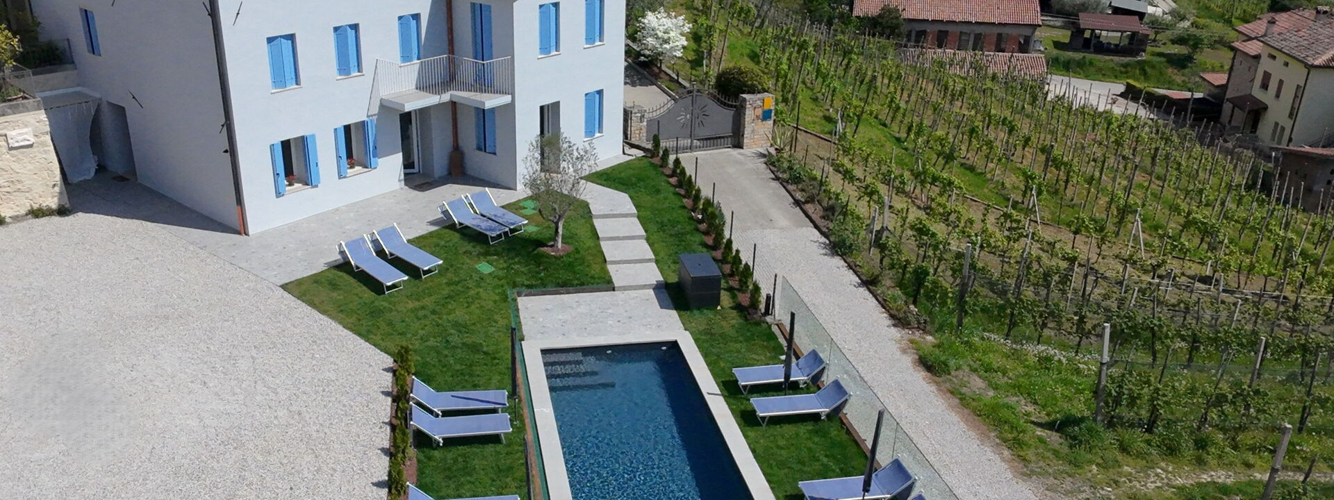 Villa Valdobbiadene Pool Spa: Autumn, Pool, Spring, Summer