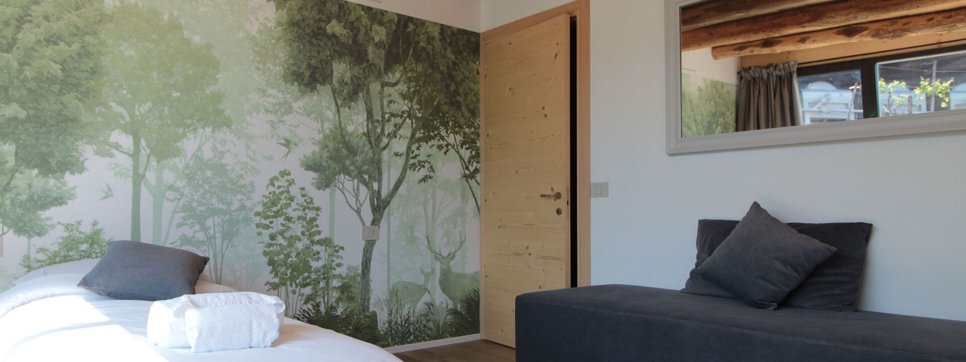 Villa Valdobbiadene Pool Spa: Autumn, Bedroom, Spring, Summer