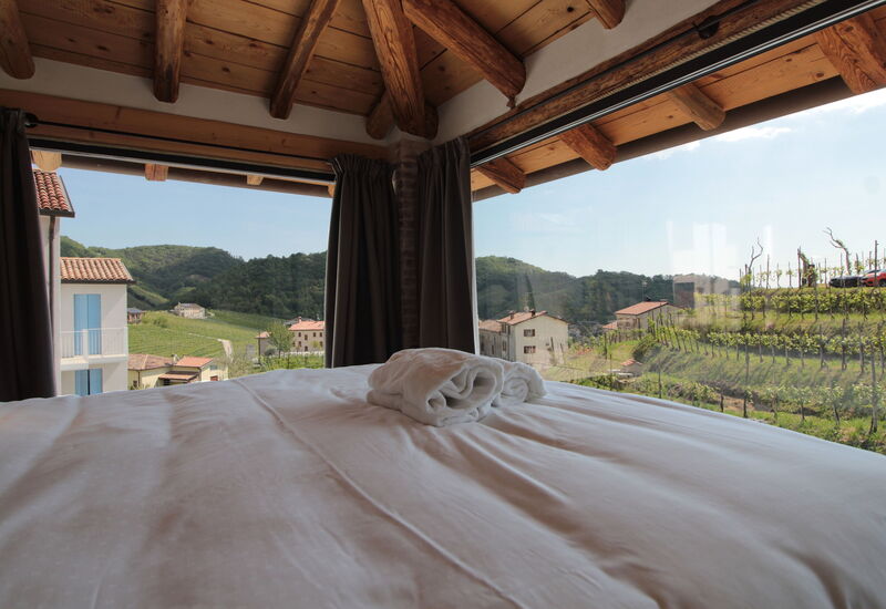 Villa Valdobbiadene Pool Spa: Autumn, Bedroom, Spring, Summer