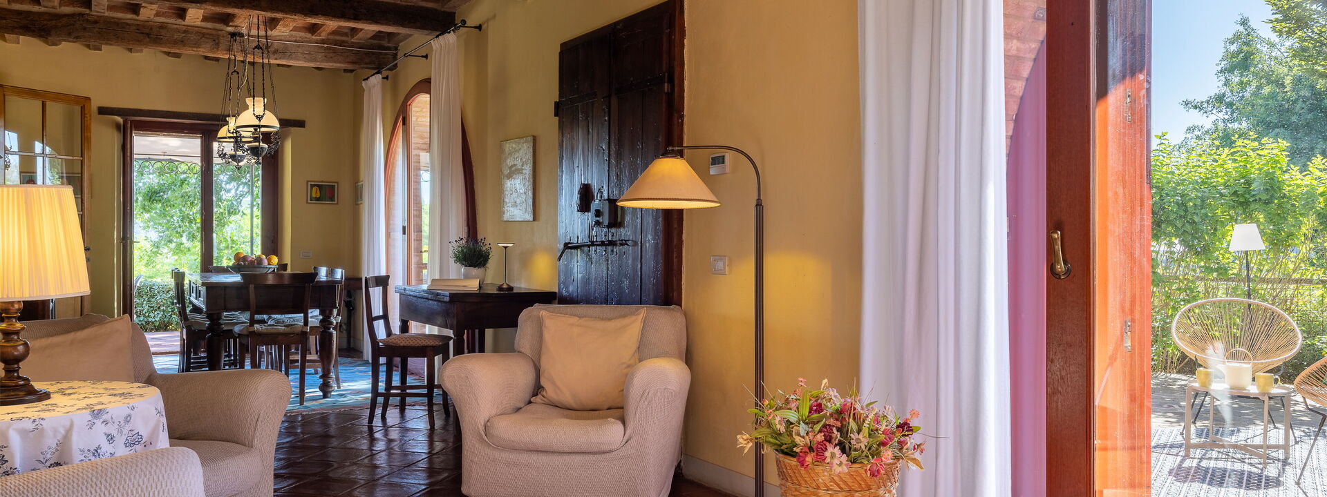 Villa Santa Barbara: Automne, Été, Printemps, Salle à manger, Salon