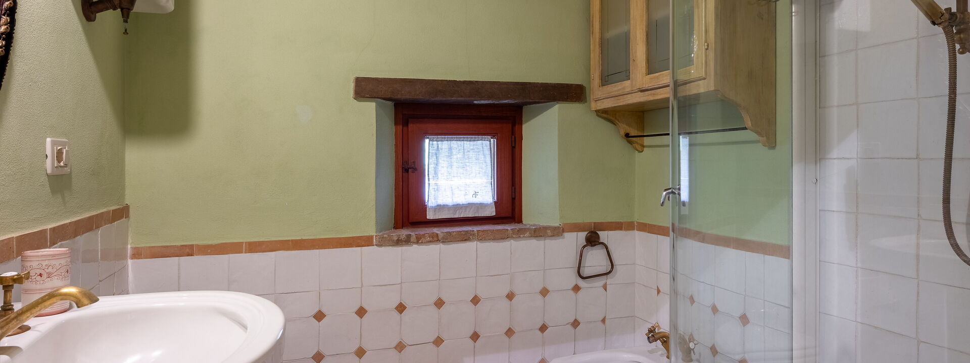 Villa Santa Barbara: Automne, Été, Printemps, Salle de bain
