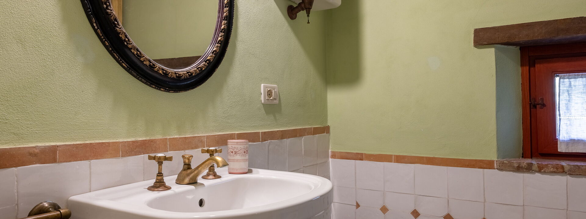 Villa Santa Barbara: Automne, Été, Printemps, Salle de bain
