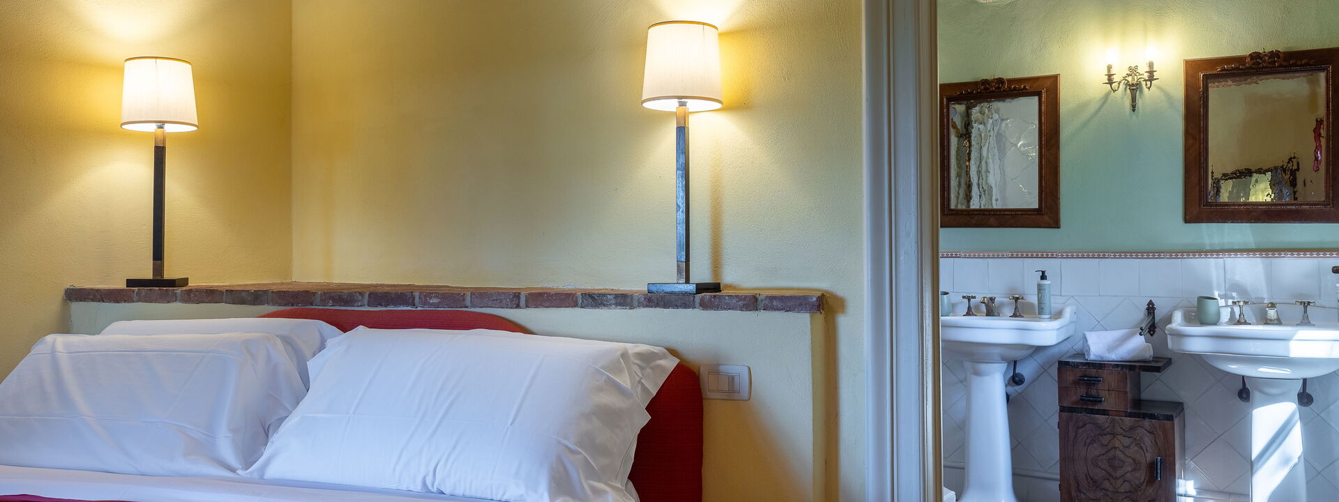 Villa Santa Barbara: Automne, chambre à coucher, Été, Printemps, Salle de bain