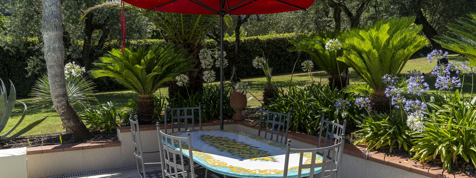 Villa El Perlè, Padenghe sul Garda: Autumn, Garden, Spring, Summer