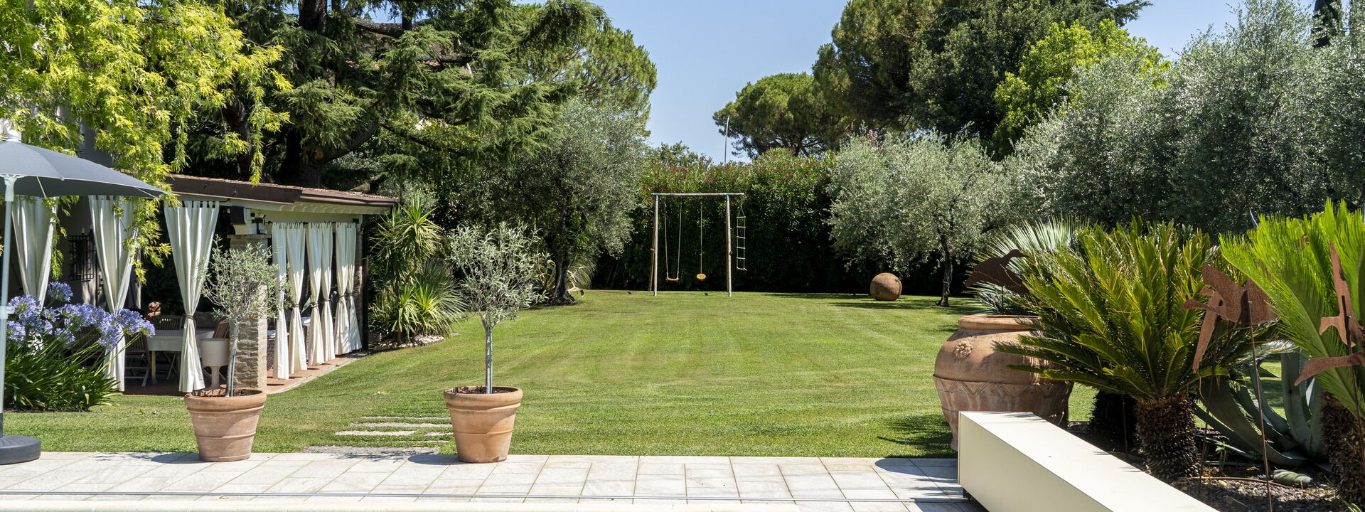 Villa El Perlè, Padenghe sul Garda: Autumn, Pool, Spring, Summer