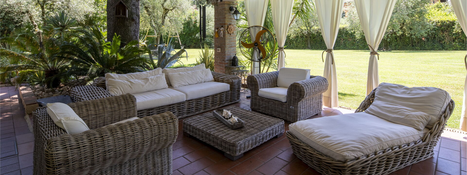 Villa El Perlè, Padenghe sul Garda: Autumn, Balcony / Terrace / Patio, Spring, Summer