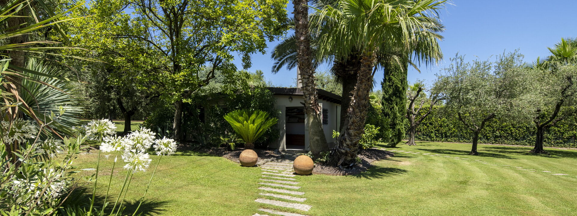 Villa El Perlè, Padenghe sul Garda: Autumn, Garden, Spring, Summer