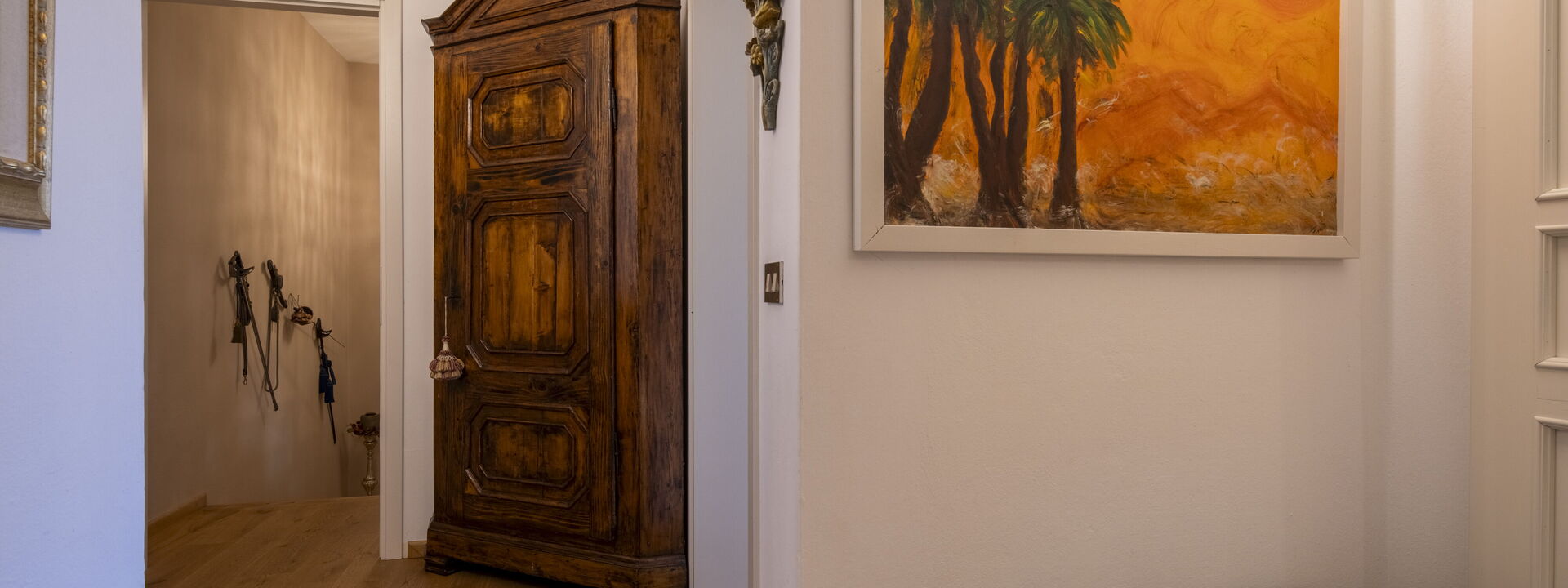 Villa El Perlè, Padenghe sul Garda: Autumn, Room Detail, Spring, Summer