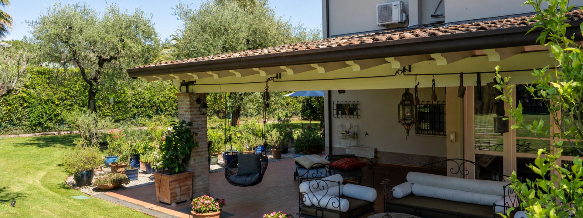 Villa El Perlè, Padenghe sul Garda: Autumn, Balcony / Terrace / Patio, Garden, Spring, Summer