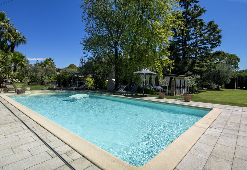 Villa El Perlè, Padenghe sul Garda: Autumn, Pool, Spring, Summer