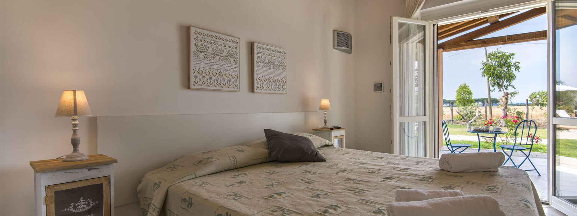 Villa Marina Velca: villa-marina-velca-tarquinia-villa-bedroom
