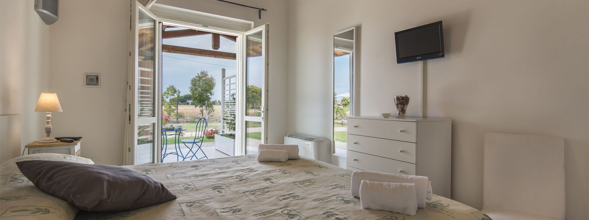 Villa Marina Velca: villa-marina-velca-tarquinia-villa-camera-da-letto