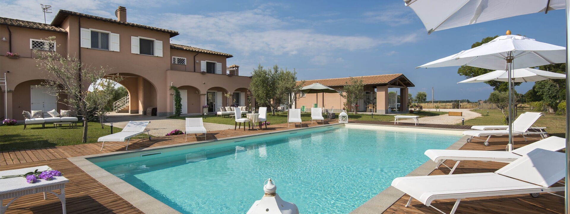 Villa Marina Velca: villa-marina-velca-tarquinia-villa-piscina