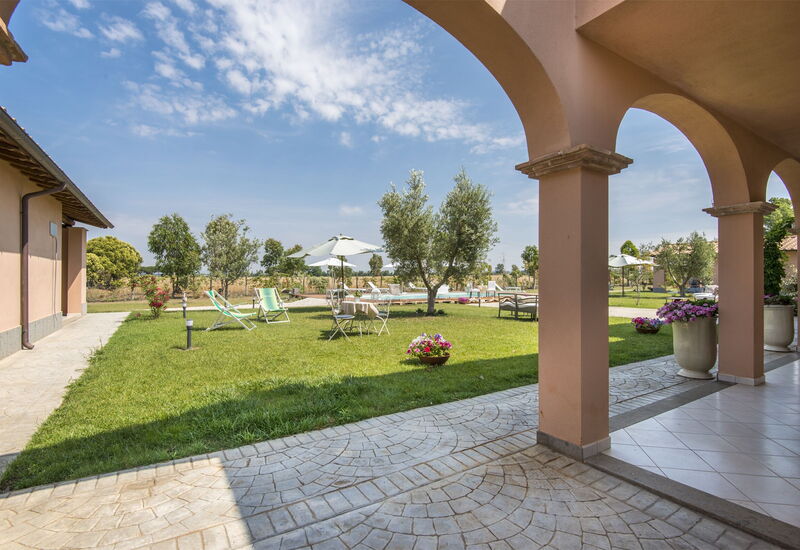 Villa Marina Velca: villa-marina-velca-tarquinia-villa-external