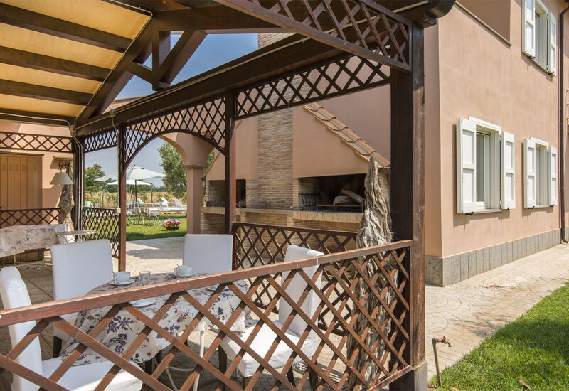 Villa Marina Velca: villa-marina-velca-tarquinia-villa-external