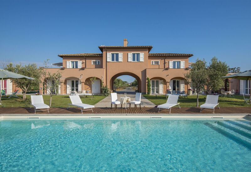 Villa Marina Velca: villa-marina-velca-tarquinia-villa-pool