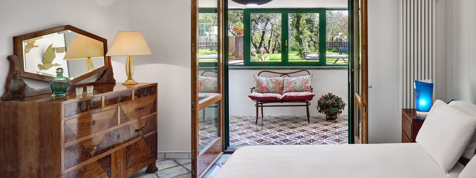 Stony Villa Volcano View: stony-villa-volcano-view-sant-agata-sui-due-golfi-villa-camera-da-letto