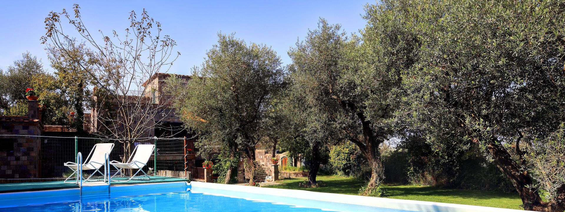 Stony Villa Volcano View: stony-villa-volcano-view-sant-agata-sui-due-golfi-villa-piscina