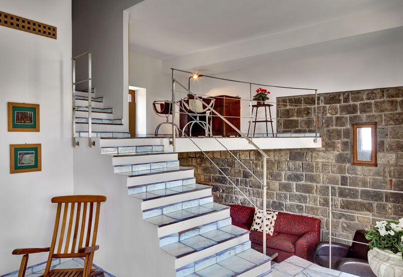 Stony Villa Volcano View: stony-villa-volcano-view-sant-agata-sui-due-golfi-villa-living-room