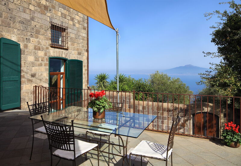 Stony Villa Volcano View: stony-villa-volcano-view-sant-agata-sui-due-golfi-villa-terrace