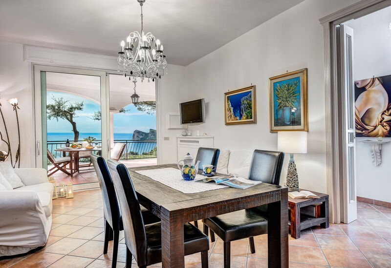 Medusa And The Seahorse Villa: medusa-and-the-seahorse-villa-massa-lubrense-apartment-living-room