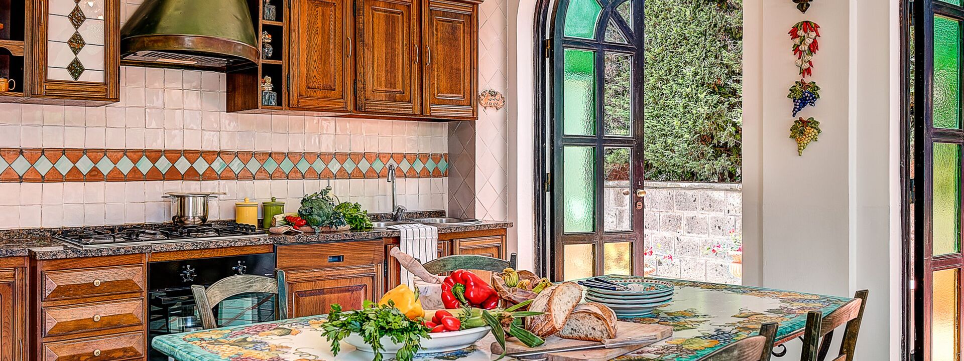 Palazzo Villa Dei Nobili: palazzo-villa-dei-nobili-santa-agata-sui-due-golfi-villa-cucina