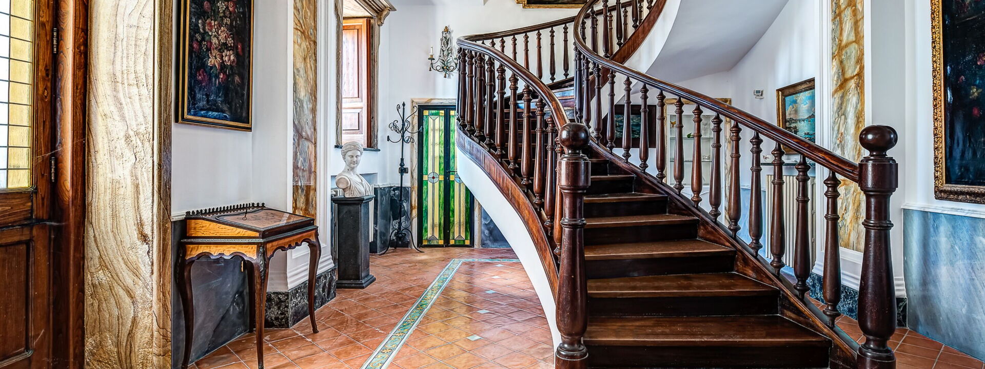 Palazzo Villa Dei Nobili: palazzo-villa-dei-nobili-santa-agata-sui-due-golfi-villa-scale