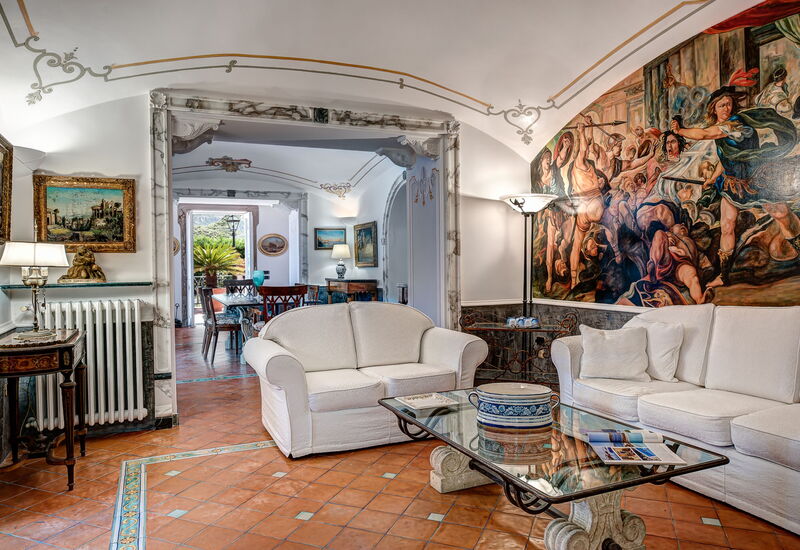 Palazzo Villa Dei Nobili: palazzo-villa-dei-nobili-santa-agata-sui-due-golfi-villa-living-room
