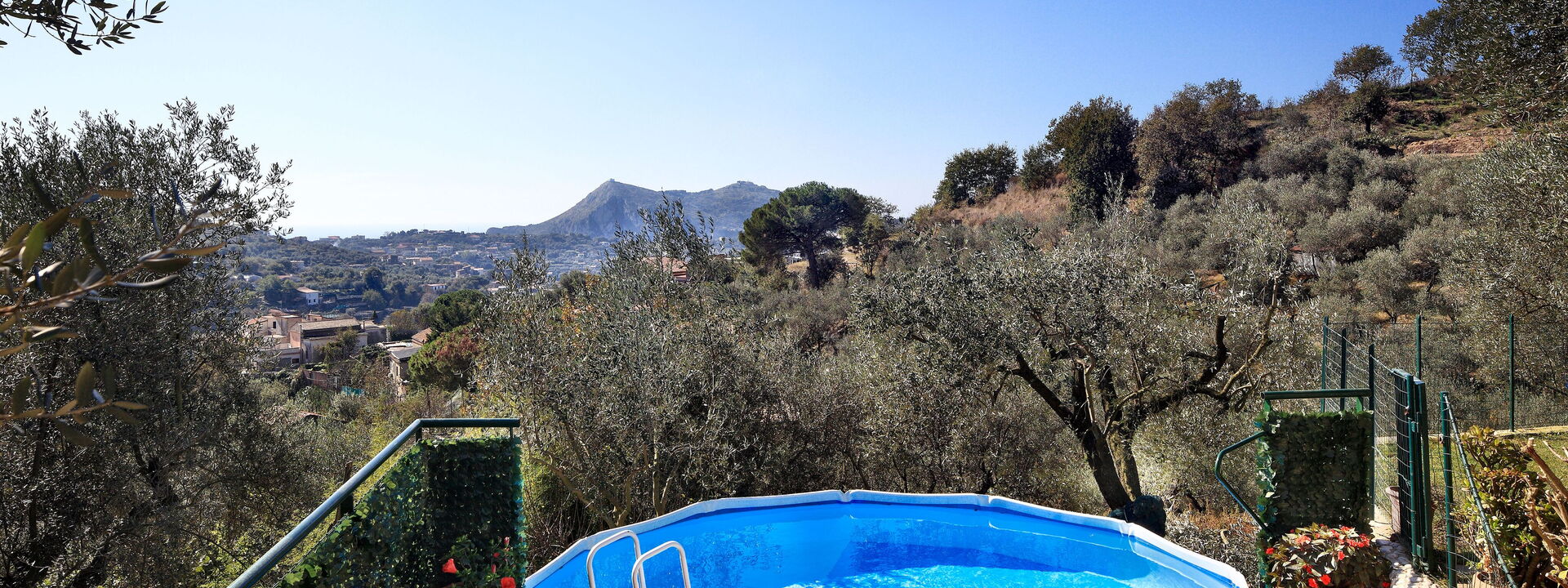 La Villa Dell'olio: la-villa-dell-olio-massa-lubrense-villa-piscina