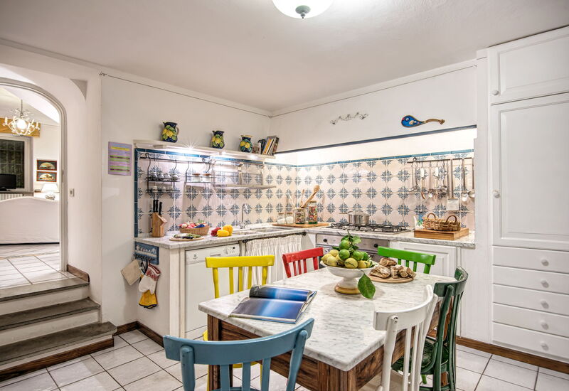 Country Lemonvilla: country-lemonvilla-massa-lubrense-villa-kitchen